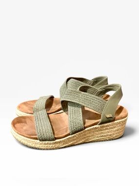 Skechers Martha Stewart Arch Fit Beverlee -Brentwood Wedged Heel Sandals